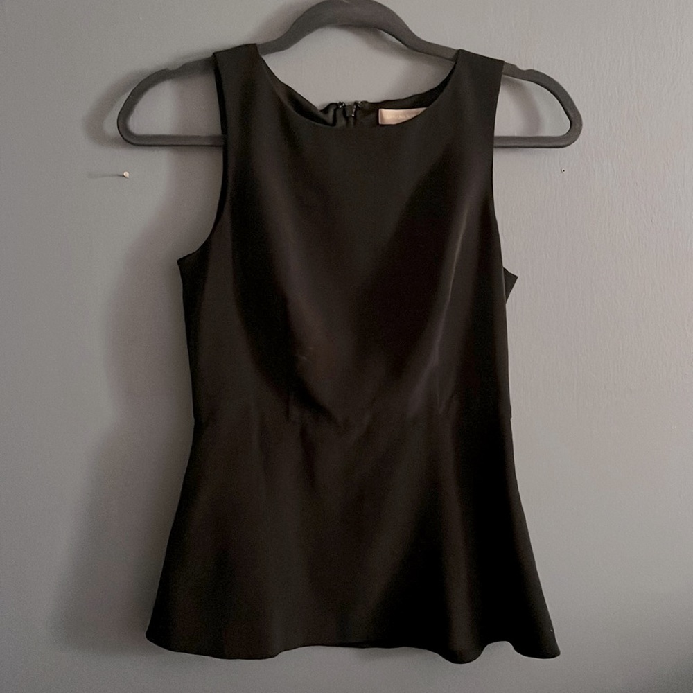 Cute Top, Tight On Chest, Flowing On Waist